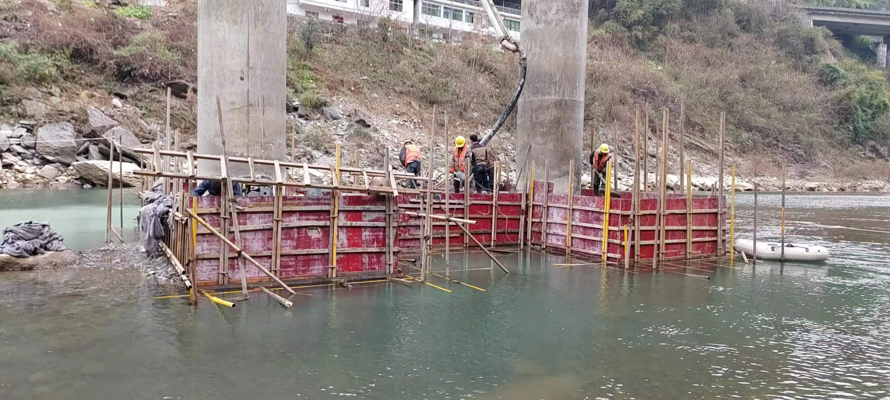 西宁水利工程施工中堤坝渗漏原因以及防渗加固技术